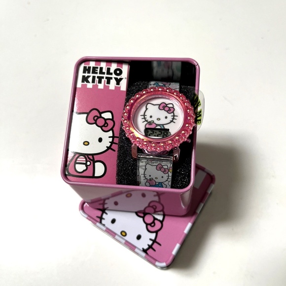 NIB Hello Kitty Digital LCD Watch Pink Rhinestone Faux Pearl Bezel Tin Box - Picture 3 of 4